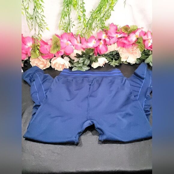 NWT Four Laps Aero Seamless Leggings 25" - Picture 3 of 8